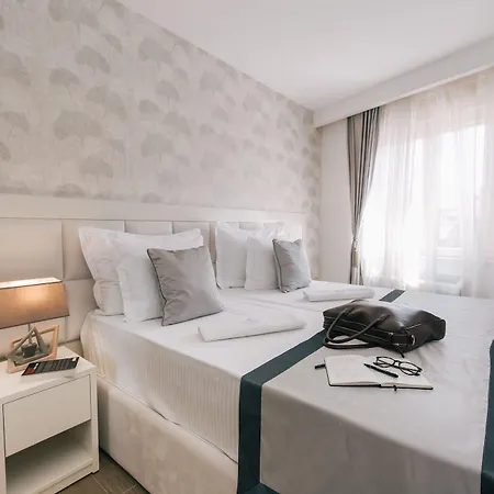 Splendido Mb Apartments Tivat Exterior photo